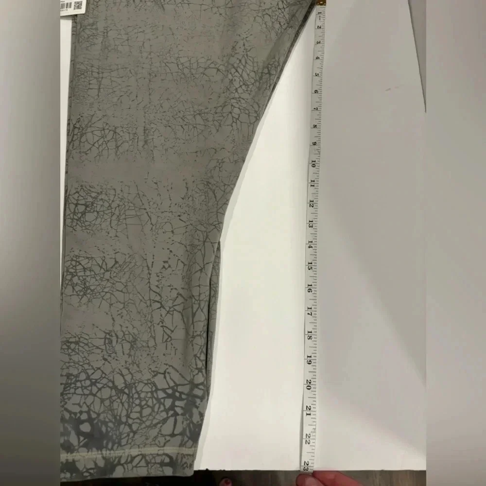 Lululemon Wunder Train HR Tight 25” Dye Size 20